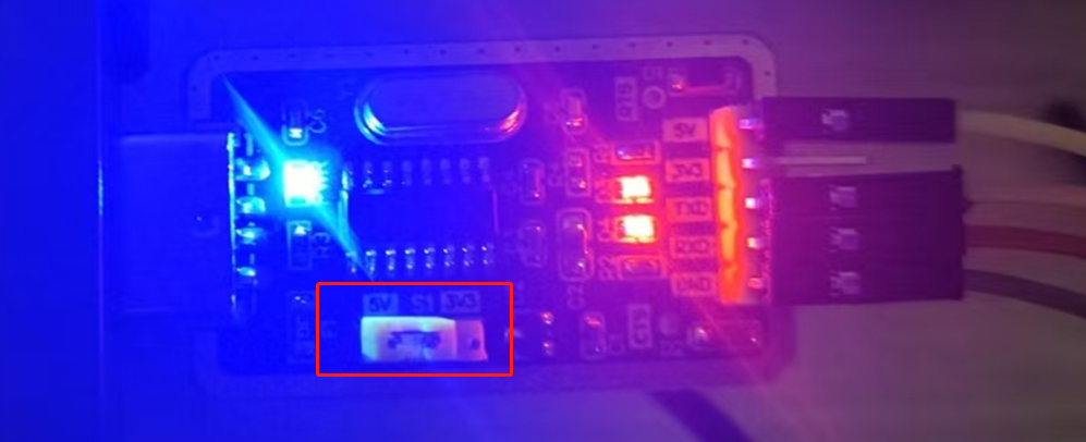 电压跳线帽位置